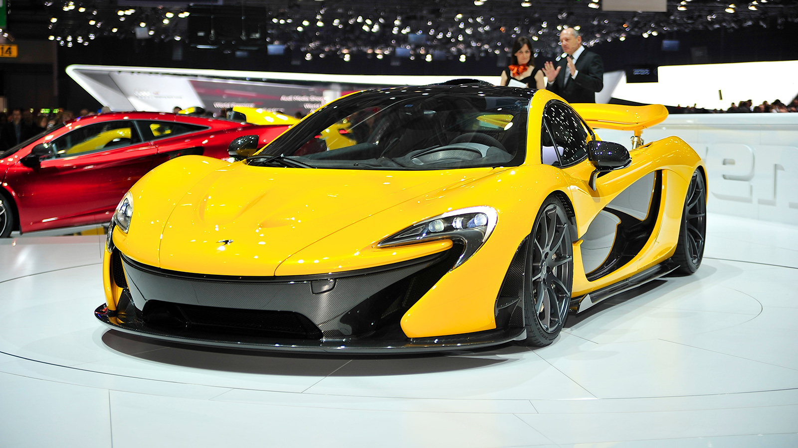 Complete 2026 breakdown of EV vs gas car costs—fuel, maintenance, insurance, and 5-year totals. Real numbers that actually add up.